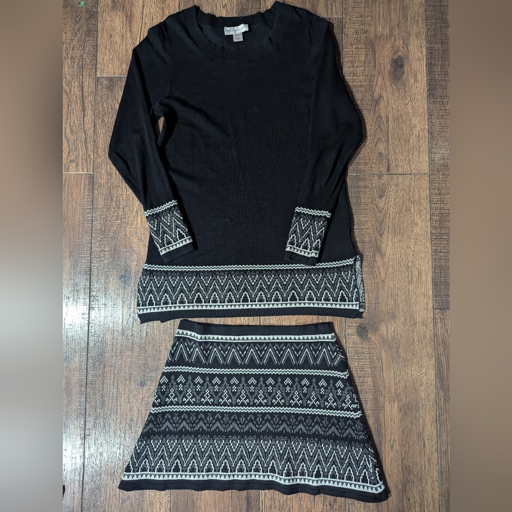 Christopher & Banks Black White & Gray Chevron Sweater Mini Skirt Set Size Small